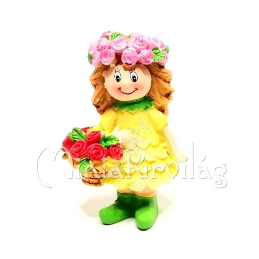 Kislány Virággal Figura