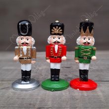 Diótörő Figura