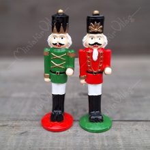 Diótörő Figura